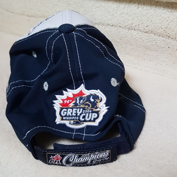 Baseball cap - Picture 2 of 6